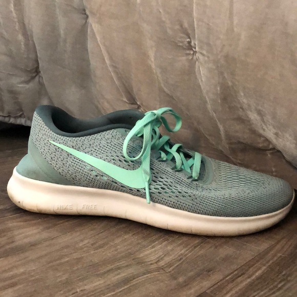 Women’s Nike Free Run - Picture 2 of 4